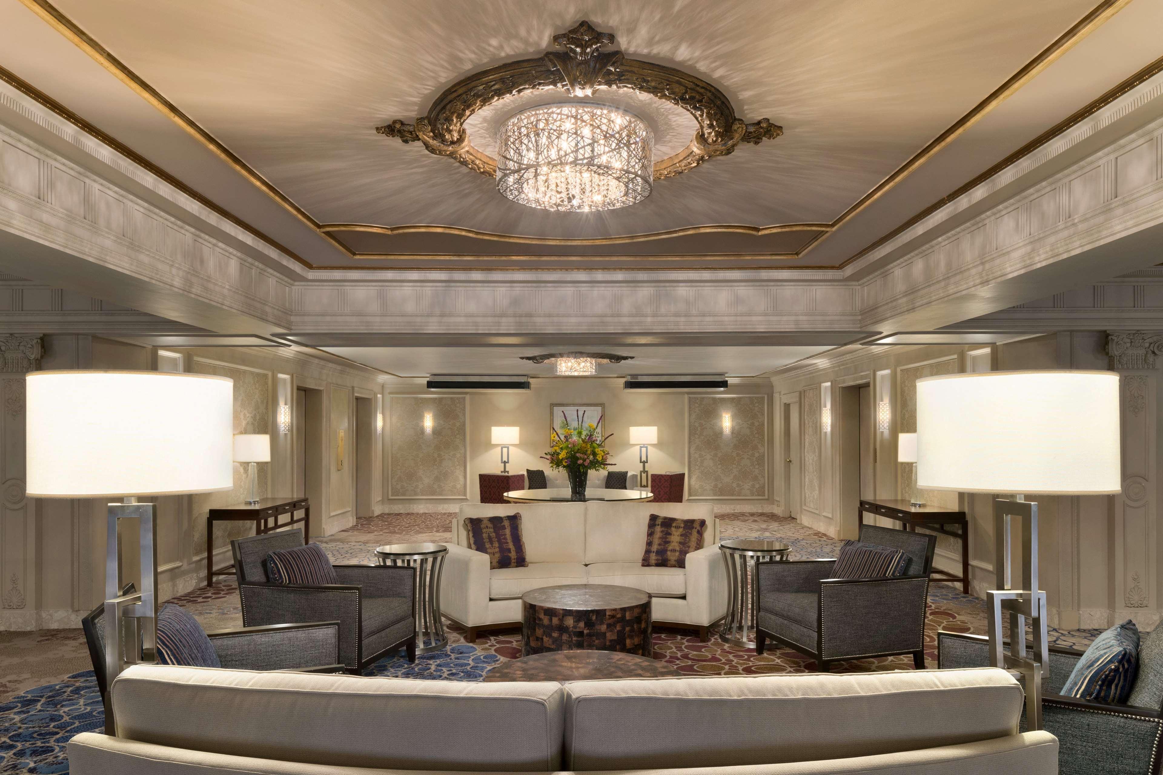 Hilton St. Louis Frontenac Buitenkant foto