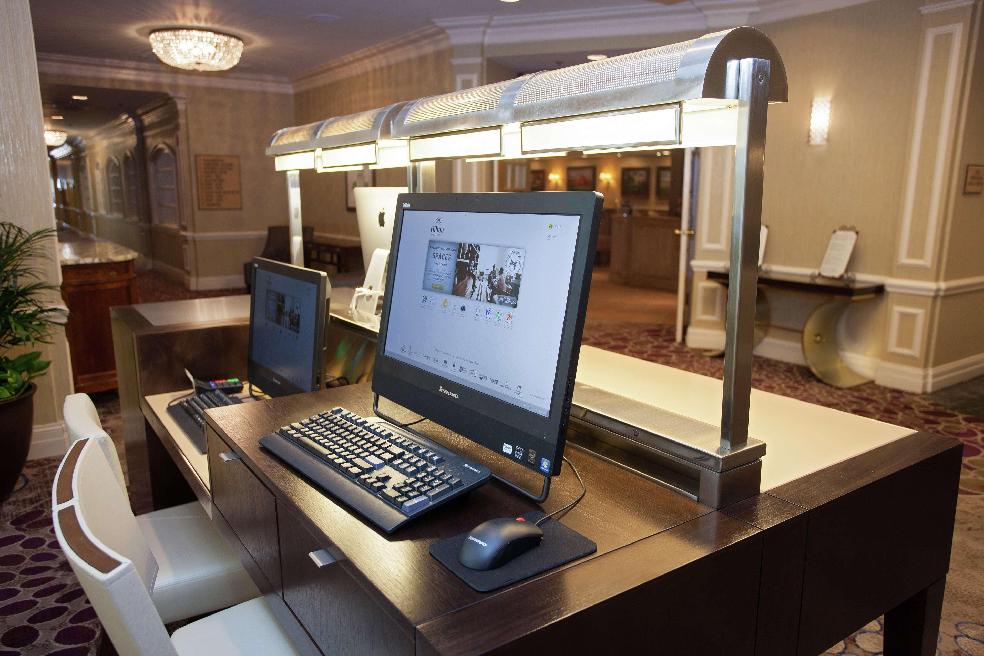 Hilton St. Louis Frontenac Buitenkant foto