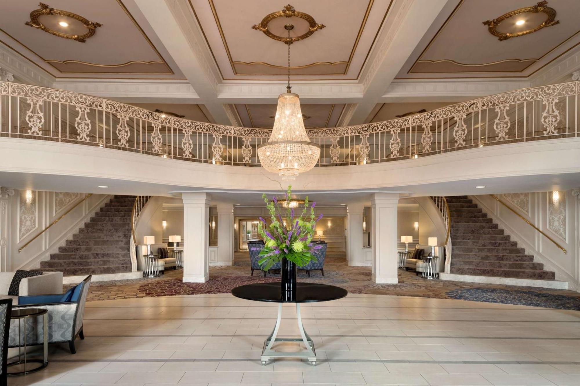 Hilton St. Louis Frontenac Buitenkant foto