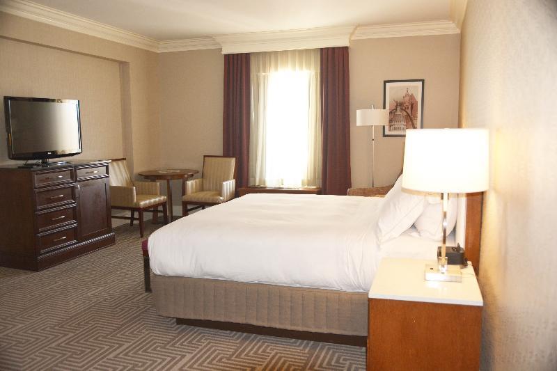 Hilton St. Louis Frontenac Buitenkant foto